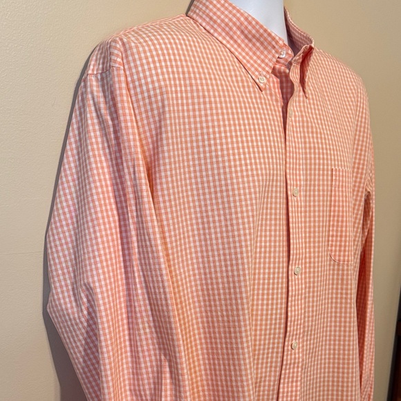 Lands' End Men's Peach Checkered Button Down Shirt - Picture 5 of 10